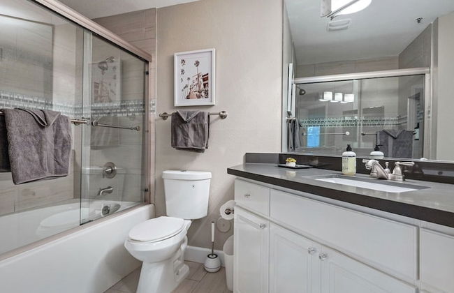 Beautiful Newly Remodeled 2-bdrm Biltmore Condo! - Foto 16