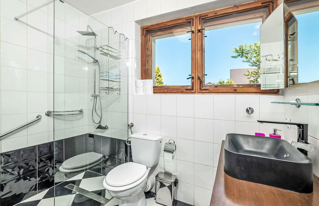 Niezwykły - Foto 15