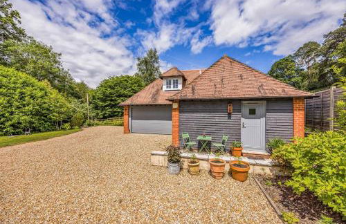 Charming Annexe Lodge with Parking - Pass The Keys - Foto 26