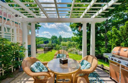 Mountain Views Beautiful Nestlenook Farm Home! - Photo 1