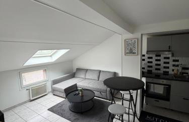 T3 duplex Cosy Centre-ville Longjumeau Proche RER TGV Orly - Foto 1