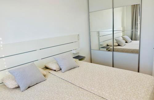 AMADORES BEACH VIEW APARTMENT - Photo 14