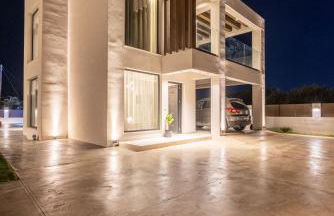 Infinity Holiday Villas - Private Pool, close to Kalamaki Centre, by ZanteWize - Foto 89