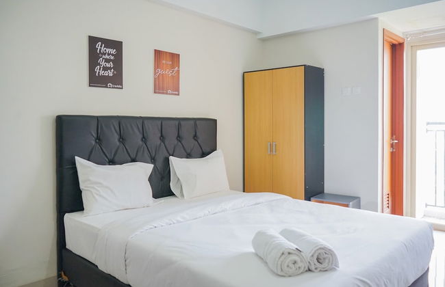 Simply Minimalist Studio at Green Park View Apartment - Photo 1