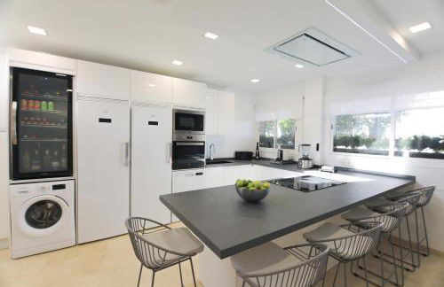 RentalSevilla Brisa del Aljarafe con piscina climatizada a 15 minutos de Sevilla - Foto 13