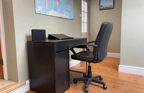 Dog friendly home close to the beach and the town - Photo 12