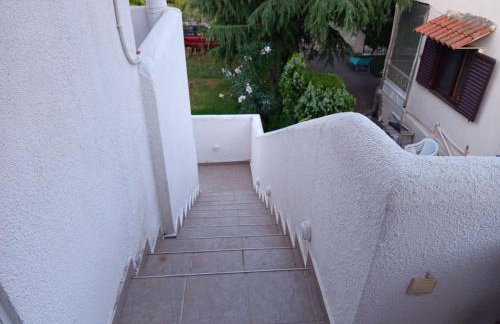 elia ofrynion - Photo 41