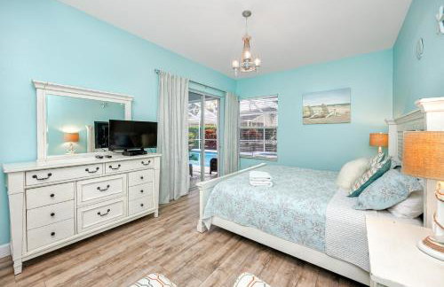 Palm Harbor Paradise - Spacious Home In Quiet Neighborhood with Heated Pool, Billiard Room, Hot Tub - Foto 7