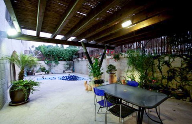 David Village with Pool & Patio - Foto 16