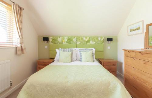 KingFisher Hot Tub & log Burner house on Premium lakeside with Resort Facilities - Foto 3