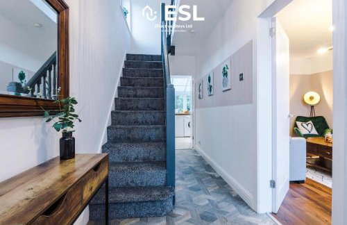 Open Plan - 3 Bedroom House - Garden and Outdoor Seating - Driveway Parking - Short Drive to City Centre - Foto 12