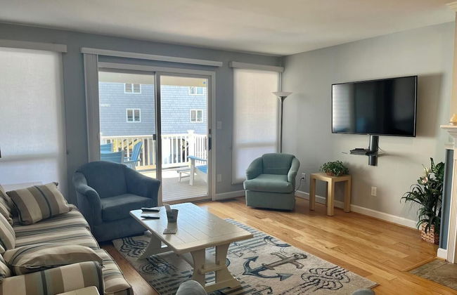 Bellevue Street 4 #6 - Photo 12