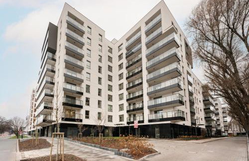 Apartamenty Krakowska Nowe budownictwo 2025r Strzeżone i zamknięte osiedle z ochroną Darmowy parking zewnętrzny Płatny parking podziemny Samodzielne zameldowanie Duży taras Blisko lotnisko im Chopina i centrum Warszawy - Foto 11