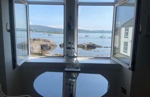 Millport Beach Apartment, Crichton St, sea views - Photo 12