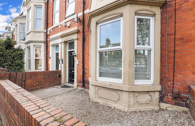 St Georges Apartment- North East Escapes - Photo 40