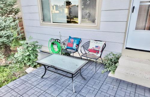 3br home 2br unit close to USAFA with fireplace - Foto 22