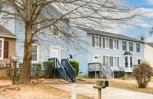 8 Mi to Stone Mountain: Quiet Getaway w/ Deck - Foto 24