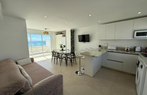 Front Sea View Penthouse - Photo 22