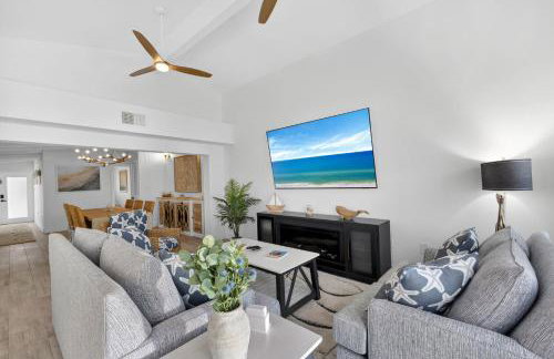 Blue Lagoon Hideaway 3BR Coastal Chic Retreat - Foto 19