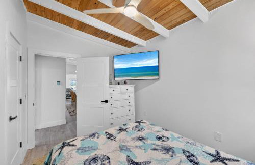 Blue Lagoon Hideaway 3BR Coastal Chic Retreat - Foto 22