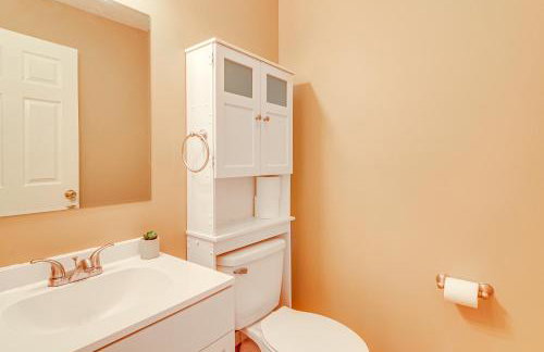 Campton Cottage with Hot Tub, Near Hiking and Climbing - Foto 14