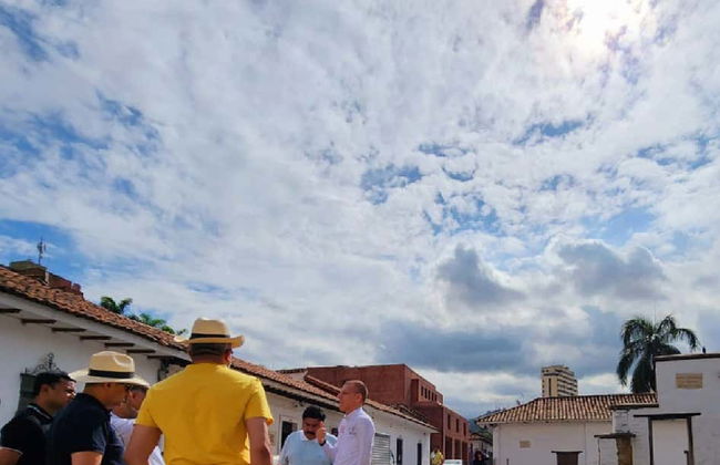 Tour in Cali - Photo 11