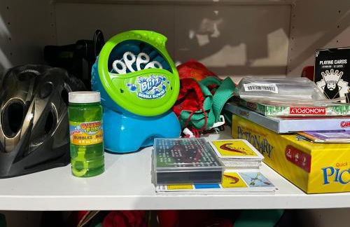 Spacious Home Steps from Huge Park and Outdoor Fun - Foto 69