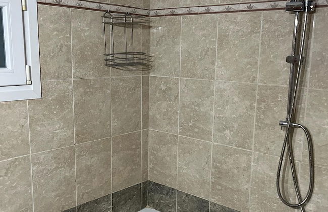 Olive Gem 2-bed Apt Sleeps 4 With Fireplace - Foto 13