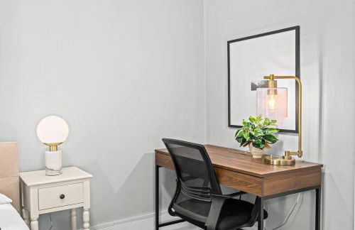 Fresh, Contemporary 2BR Home in Downtown Royal Oak - Photo 29