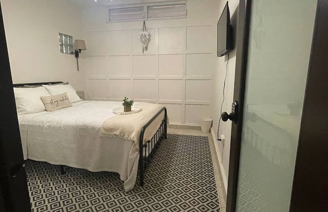 Pr Pvt Rm 5 Qn Bed Gated Comm Easy Parking - Photo 16