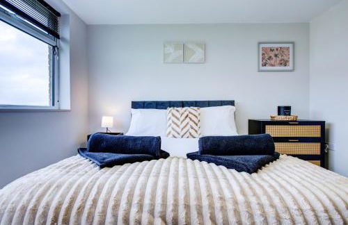 Modern 2 Bed in High Wycombe by ARP Homes, Ideal for Families or Business, Free Parking - Foto 44