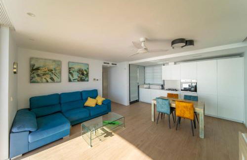 Primera linea de playa con vistas directas al mar-Apartamento premium Albufereta - Photo 15