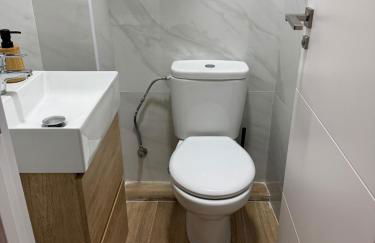 Entire apartment in the heart of downtown N&N - Photo 14