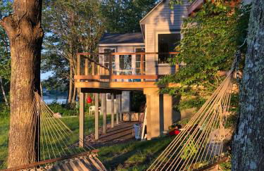 Stylish lake home with private beach, dock and firepit for swimming, kayaking, hiking - Foto 44
