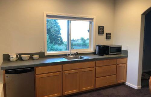 2 Bedroom Suite: Views, Private Entrance, EVchgr - Foto 9
