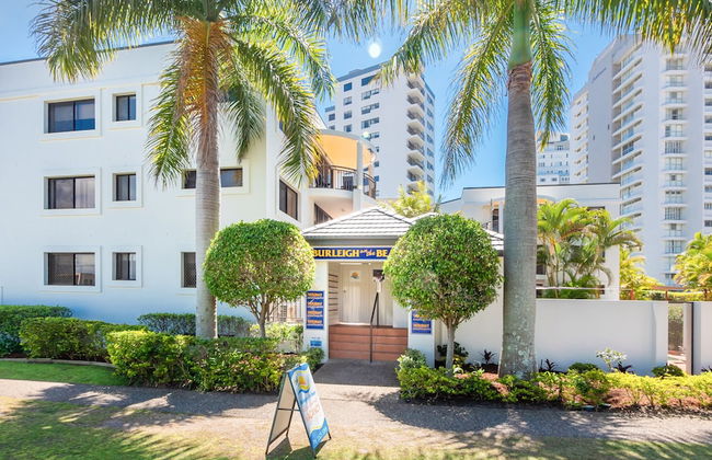 Burleigh on the Beach Holiday Apartments - Foto 1