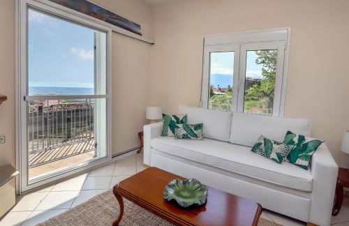 Olympus Beach Aigani Family House - Photo 8