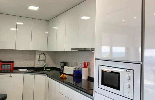 Apartamento de lujo en primera linea de playa - Foto 6