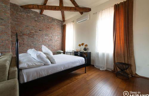 DUOMO Murano Apartment with Canal view - Photo 17