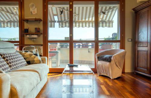 GuestHost - Bibi House Comfy Apartment - Foto 8