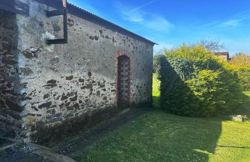 Lovely Holiday Home in Loire for 10 - Photo 3