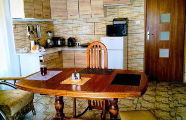 House by the Śliwno-Waniewo footbridge, close to the park - Foto 4