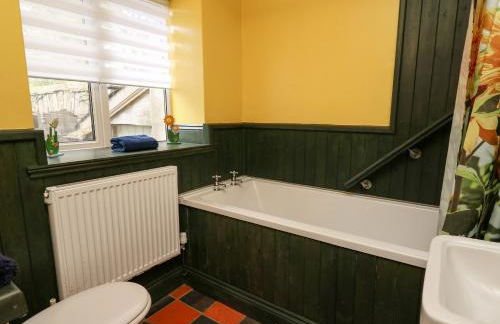 Cringoed House - Foto 24