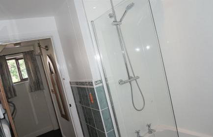 Shepherd's Watch Cottage - 5* Cyfie Farm with private hot tub - Foto 5