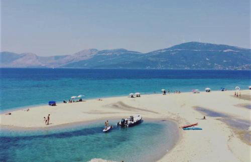 Thea Hotel - Studios & Suites - Photo 34