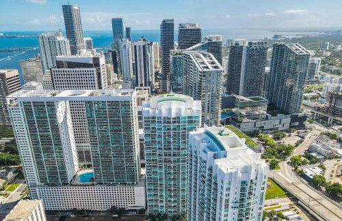 Luxury 2BD Corner Loft with Stunning Miami River View - Foto 21