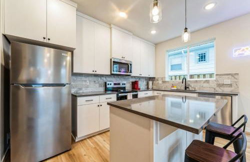 World Travel without leaving PDX - Foto 19