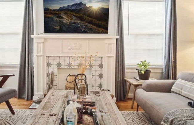 Modern Rustic 3 -bedroom 2 Bathrooms Carport - Photo 28