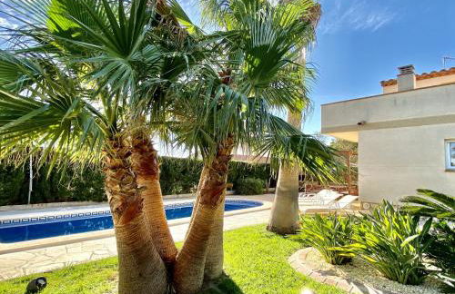 Villa Martina 4 bedroom villa with air conditioning & private swimming pool ideal for families - Foto 15