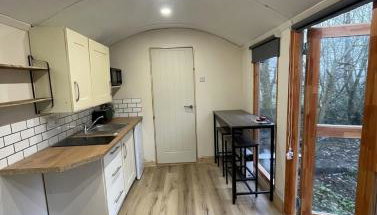 Rectory Hideaway - Photo 2